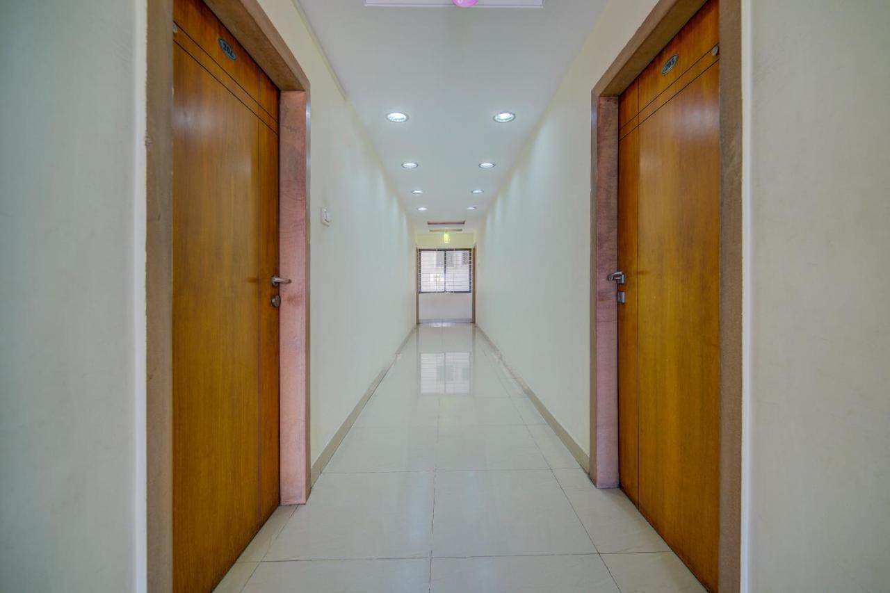 Oyo 18431 Hotel Celestee Grand ハイデラバード エクステリア 写真
