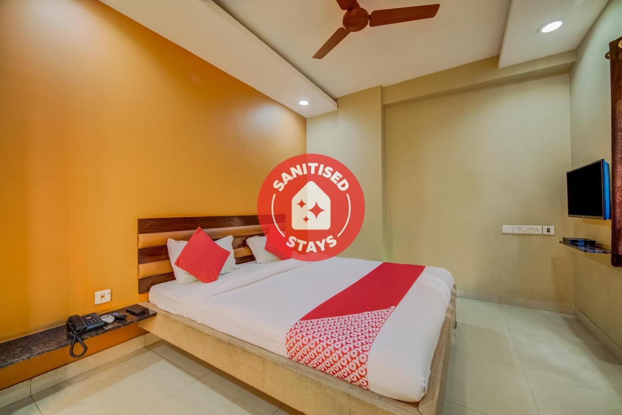 Oyo 18431 Hotel Celestee Grand ハイデラバード エクステリア 写真